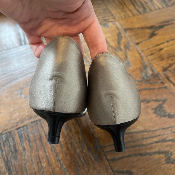 Vintage Giorgio Armani Kitten Heels - Picture 5 of 5